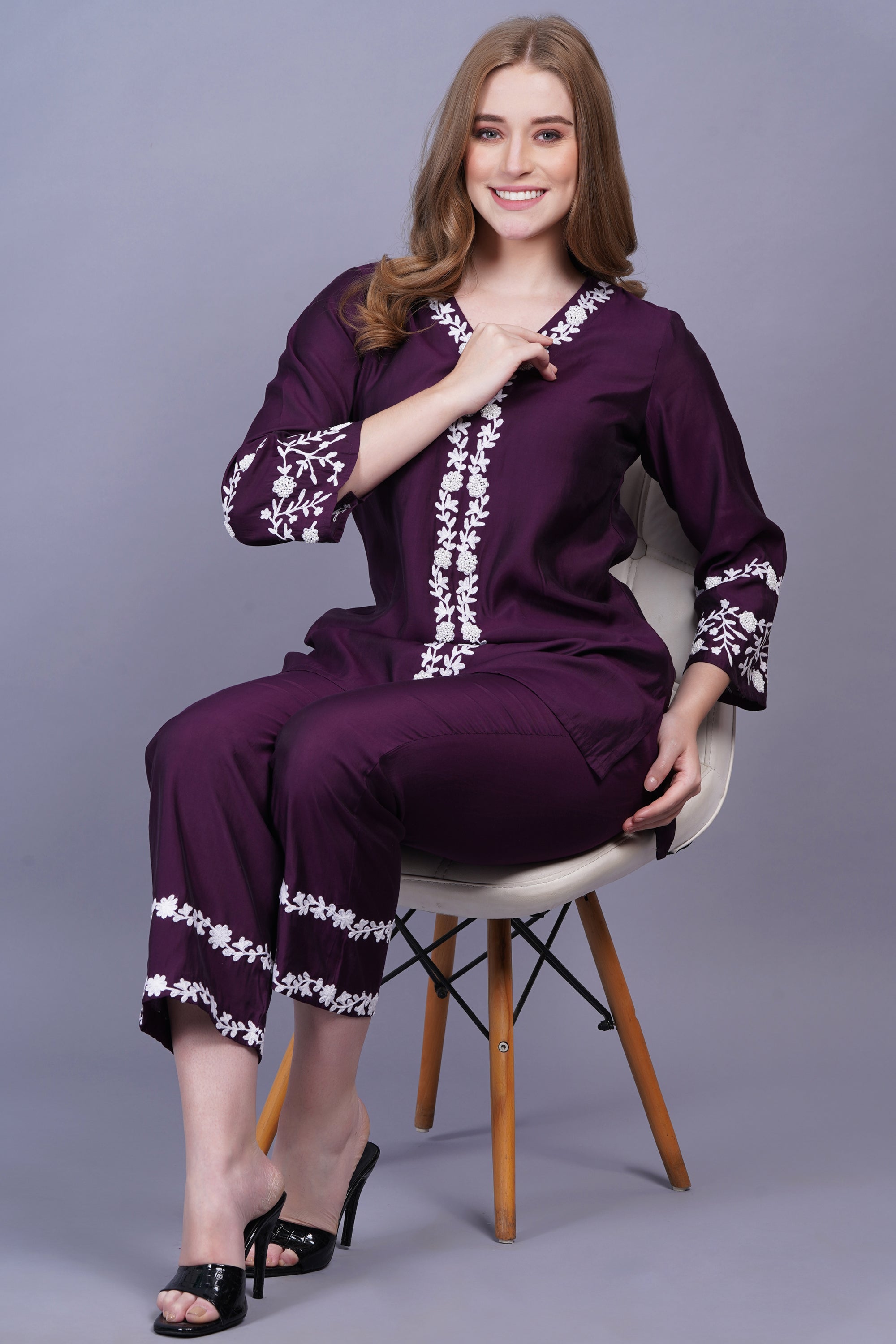 EMBROIDERED COORD SET