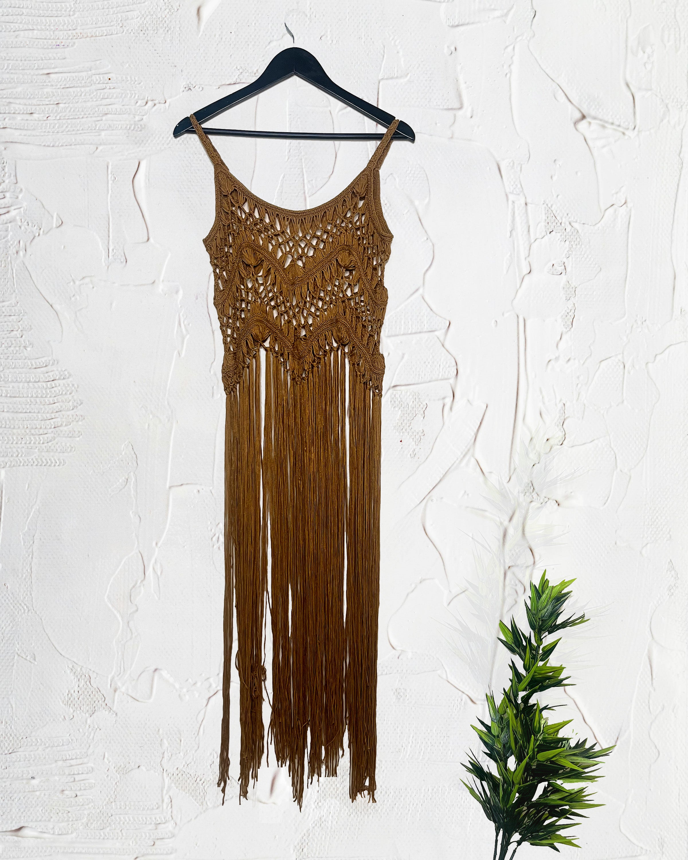 MACRAME FRINGE TANK TOP